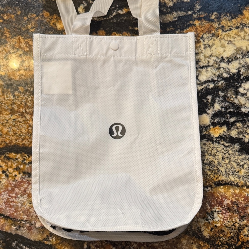 LULULEMON TOTE ‎ athletica White lunch Tote Bag
